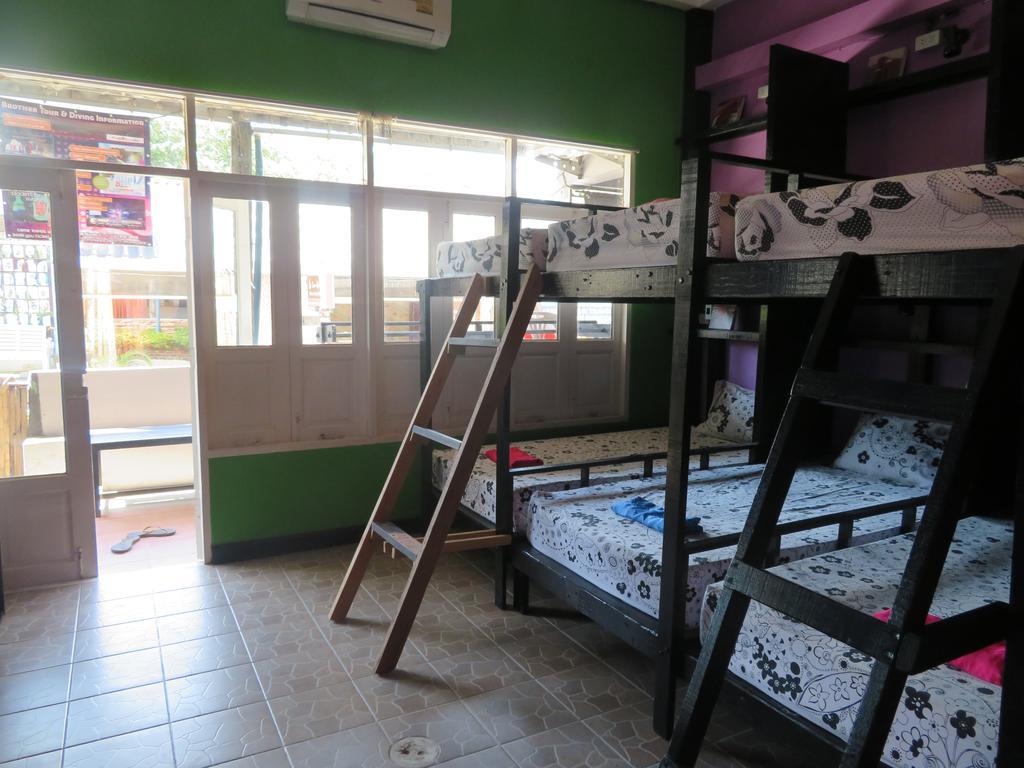 Same Same Guesthouse, Bar & Restaurant (Adults Only) Haad Rin Esterno foto
