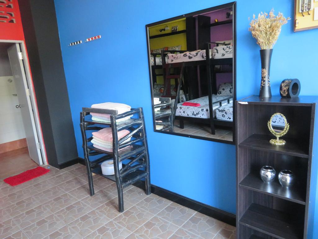Same Same Guesthouse, Bar & Restaurant (Adults Only) Haad Rin Esterno foto