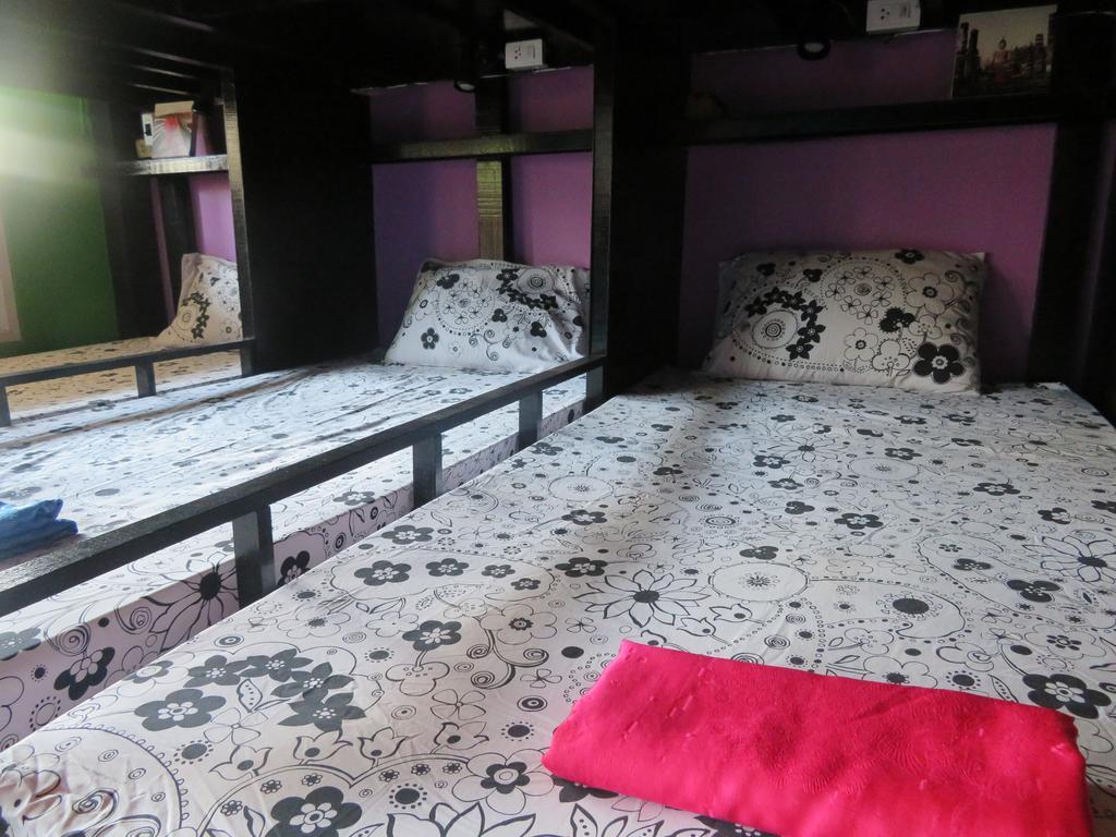 Same Same Guesthouse, Bar & Restaurant (Adults Only) Haad Rin Esterno foto