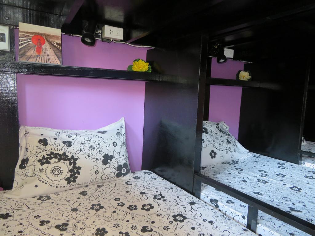 Same Same Guesthouse, Bar & Restaurant (Adults Only) Haad Rin Esterno foto