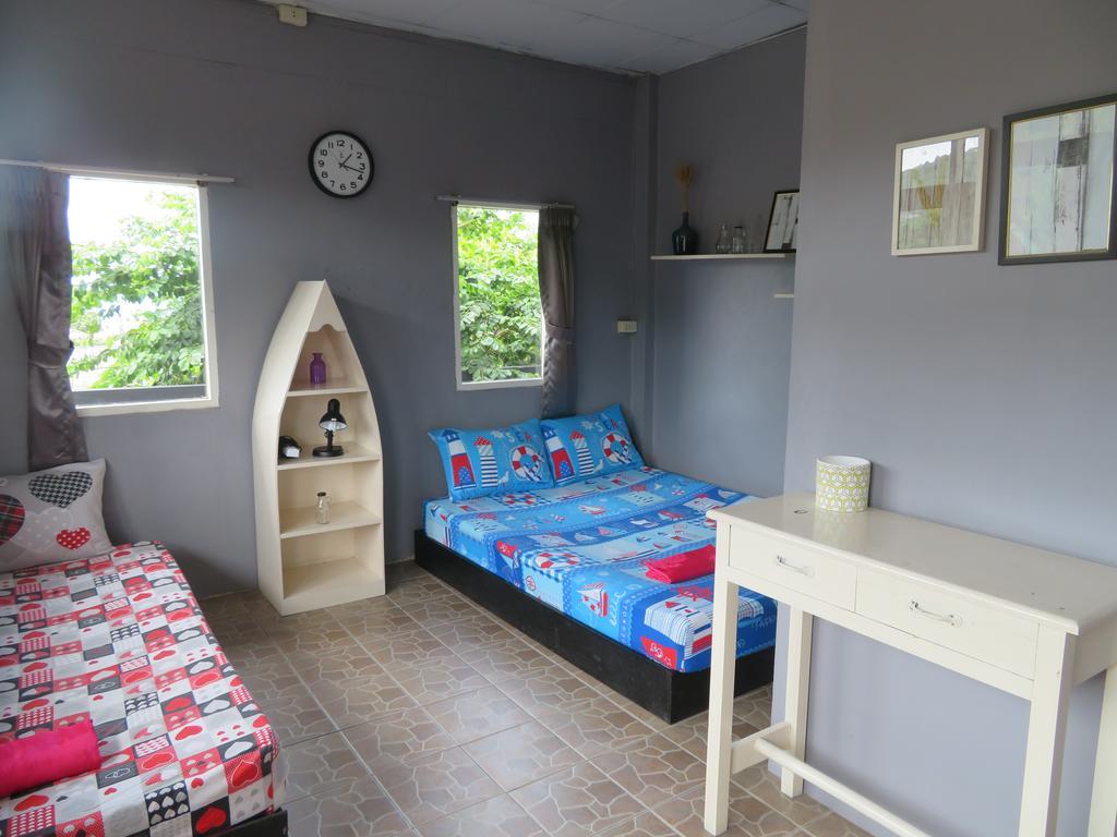 Same Same Guesthouse, Bar & Restaurant (Adults Only) Haad Rin Esterno foto