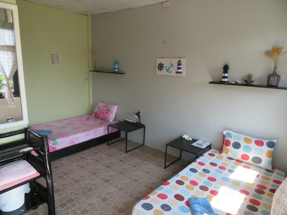 Same Same Guesthouse, Bar & Restaurant (Adults Only) Haad Rin Esterno foto