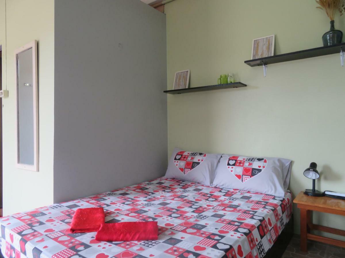 Same Same Guesthouse, Bar & Restaurant (Adults Only) Haad Rin Esterno foto